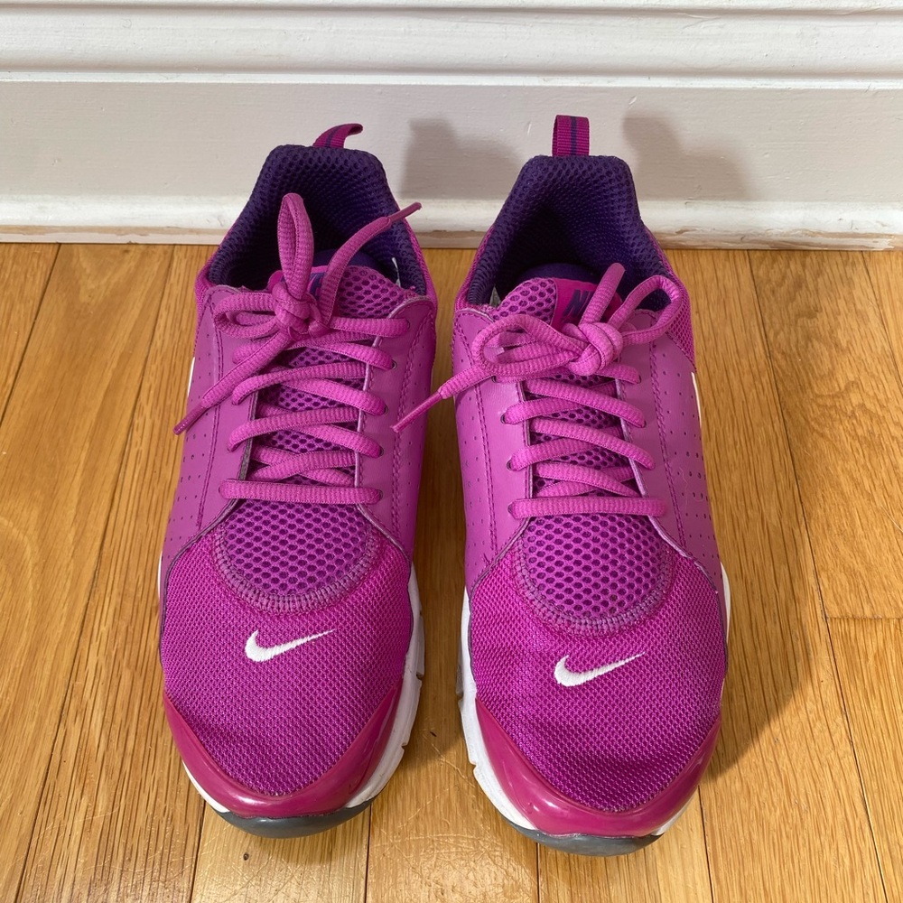 Nike Women's Pink Athletic Shoes
